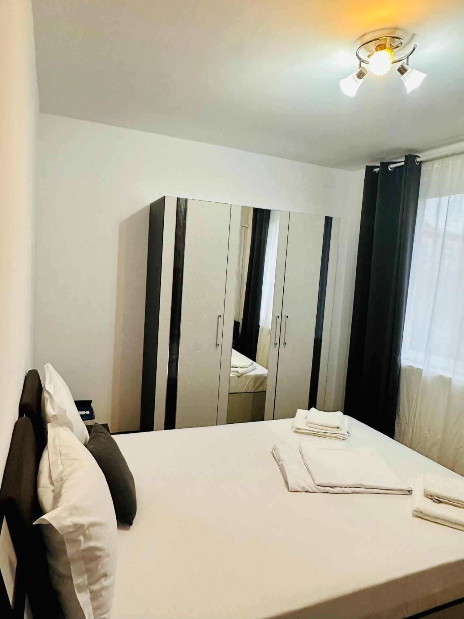 Chic Comfort 1Bdr With Landmark View - Concerthall Bukareszt Zewnętrze zdjęcie