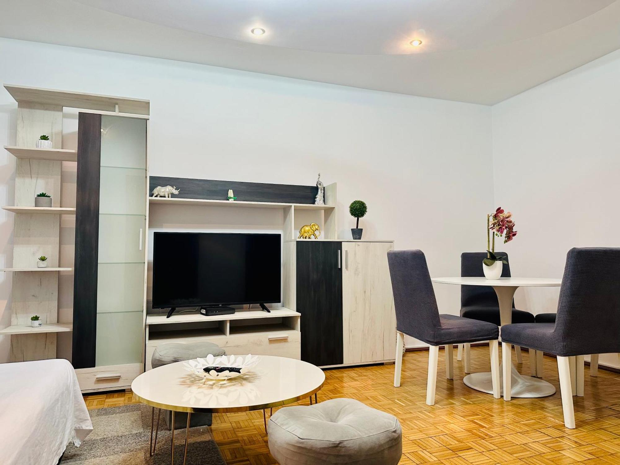 Chic Comfort 1Bdr With Landmark View - Concerthall Bukareszt Zewnętrze zdjęcie
